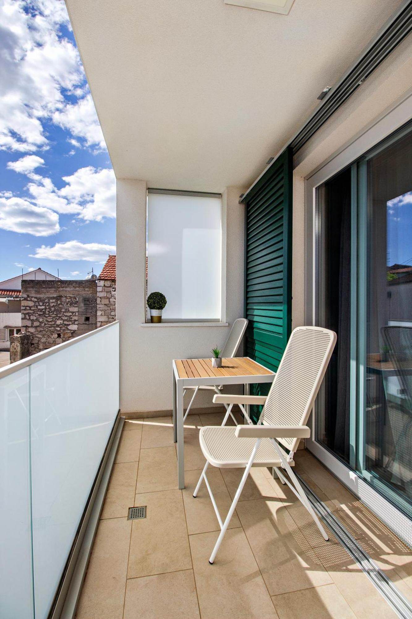Three Olives Apartment
