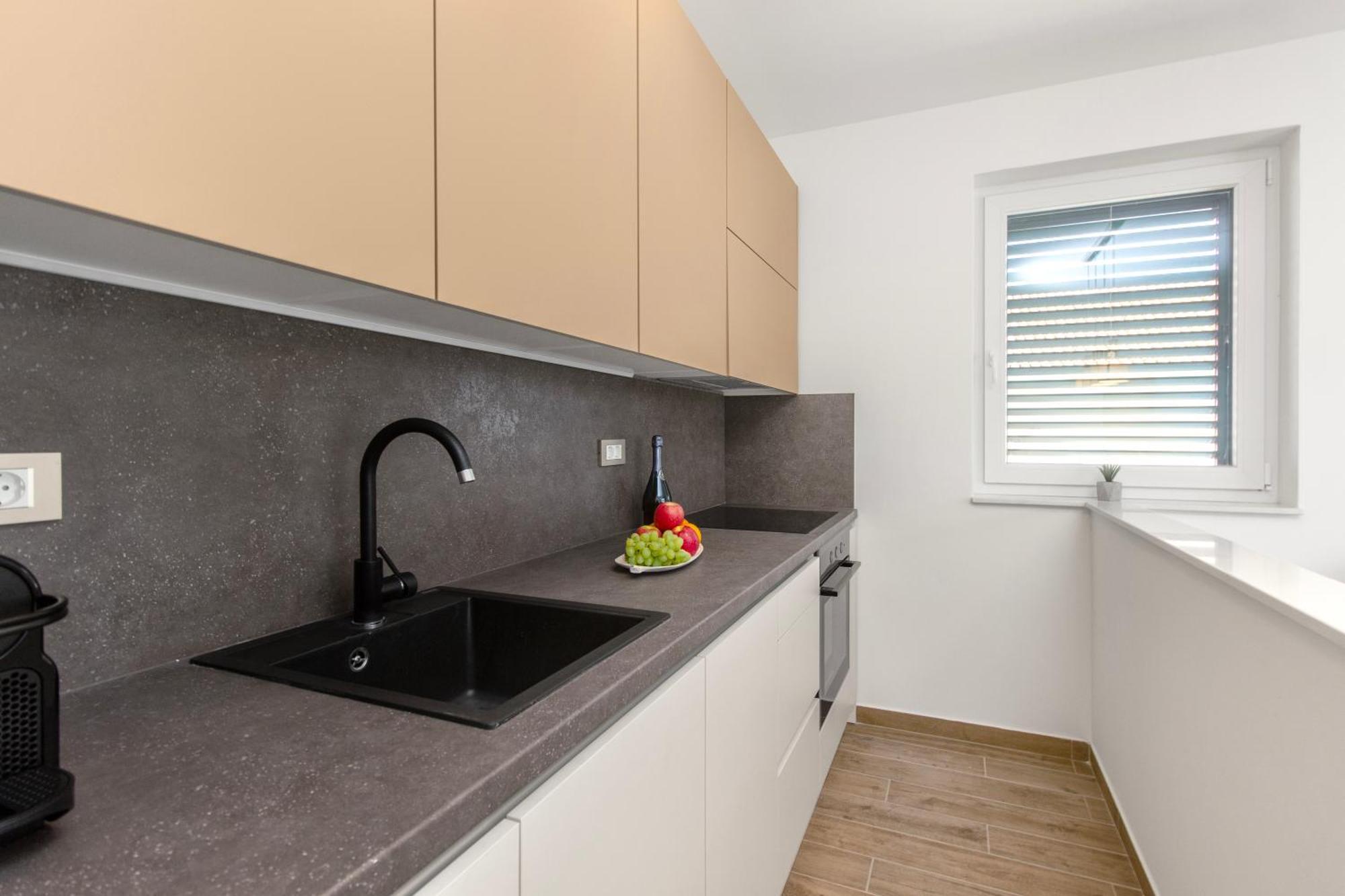 Three Olives Apartment *