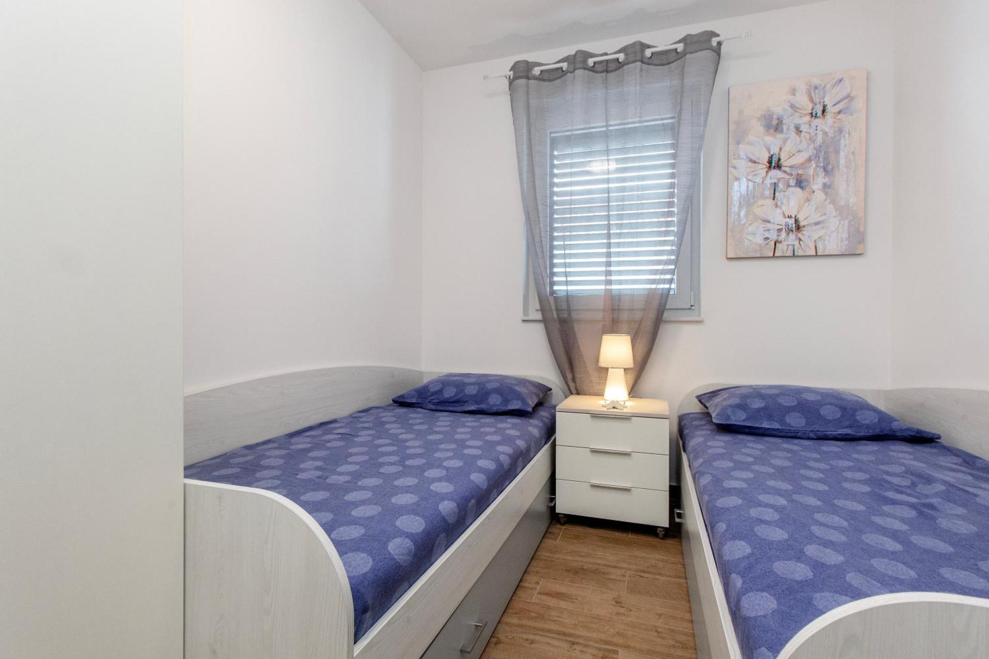 Three Olives Apartment *
