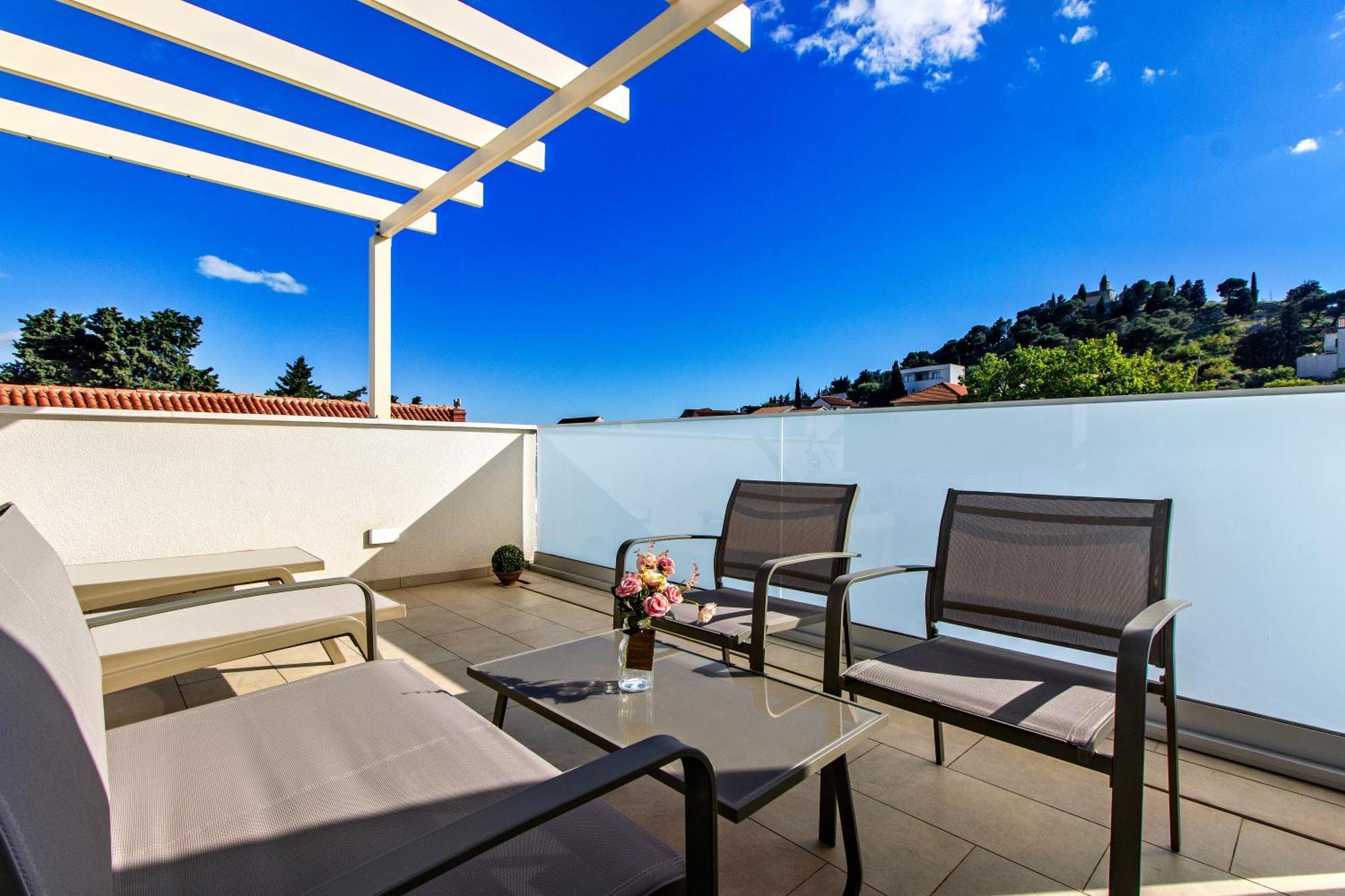 Three Olives Tribunj (Sibenik-Knin)
