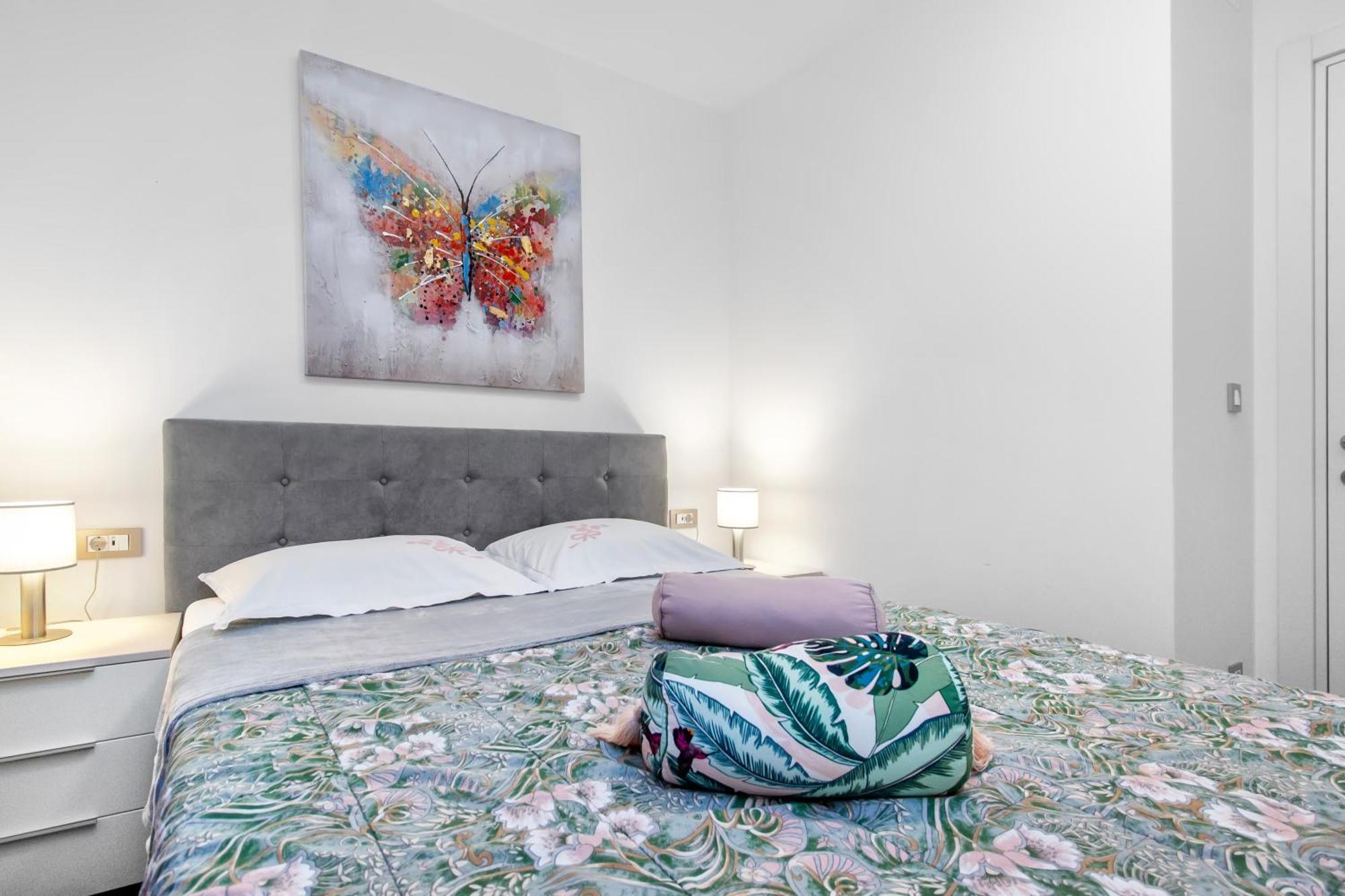 Three Olives Apartment *